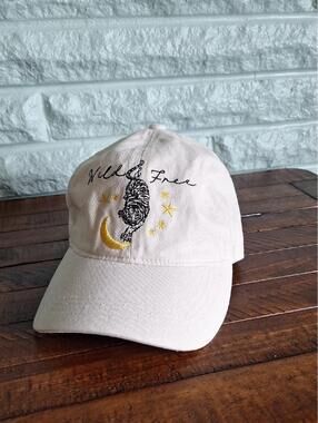 David And Young Off White Wile And Free Tiger Baseball Hat